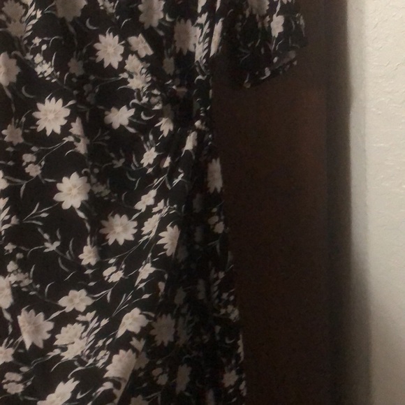 Dress - Picture 8 of 8